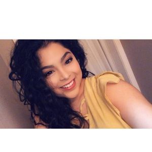 Meet your Posher, Sara